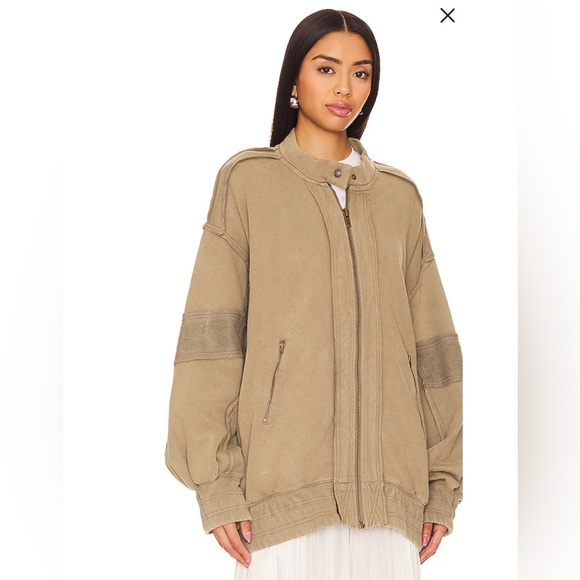 FREE PEOPLE Lou Oversized Moto Zip Fleece Jacket In Olive Stone size Small - Picture 3 of 12